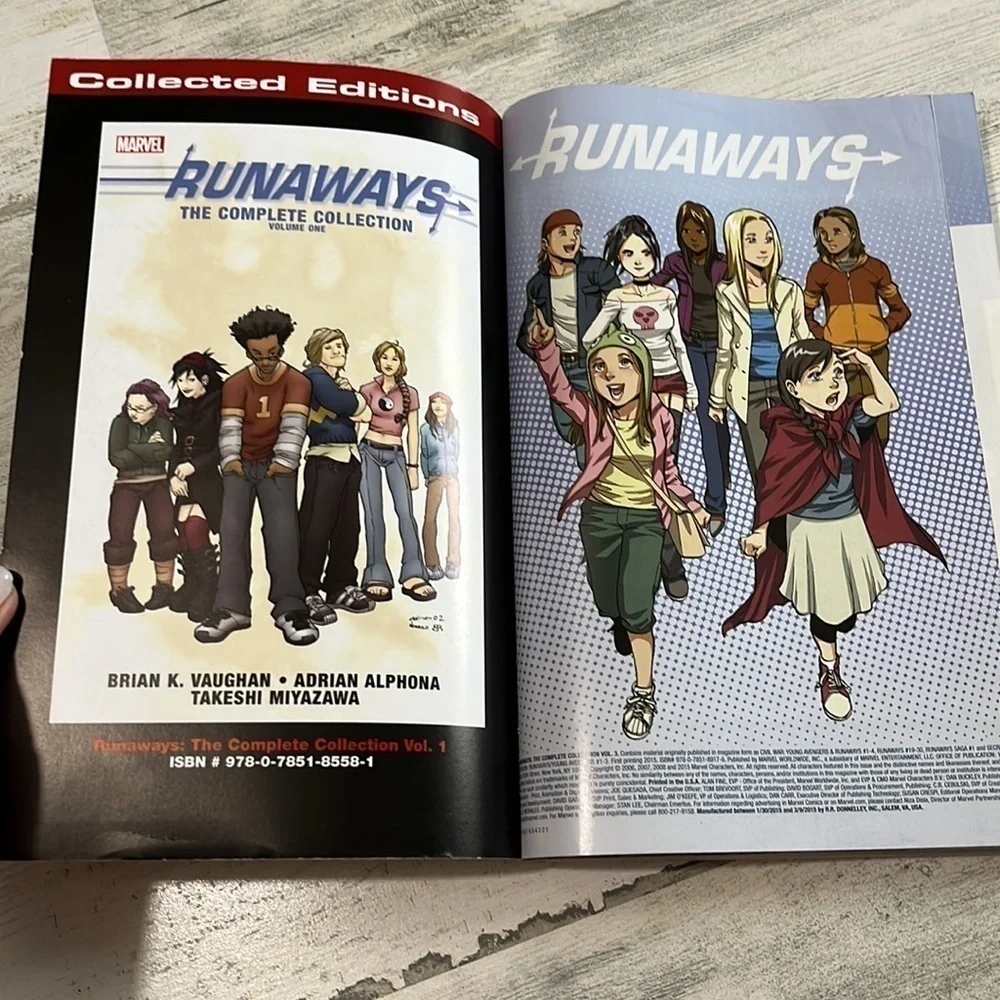 Marvel Runaways The Complete Collection Volume Three Book - Picture 3 of 5